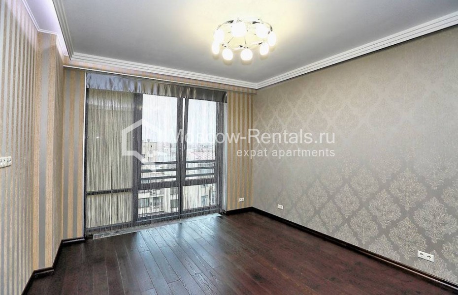 Photo #7 4-room (3 BR) apartment for <a href="http://moscow-rentals.ru/en/articles/long-term-rent" target="_blank">a long-term</a> rent
 in Russia, Moscow, Kazarmennyi lane, 3