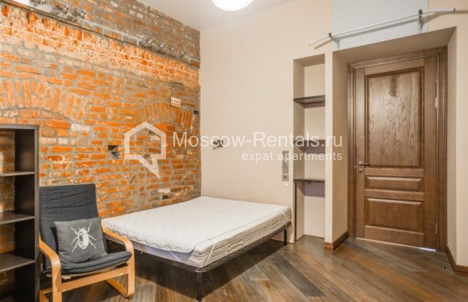 Photo #13 4-room (3 BR) apartment for <a href="http://moscow-rentals.ru/en/articles/long-term-rent" target="_blank">a long-term</a> rent
 in Russia, Moscow, Sverchkov lane, 10