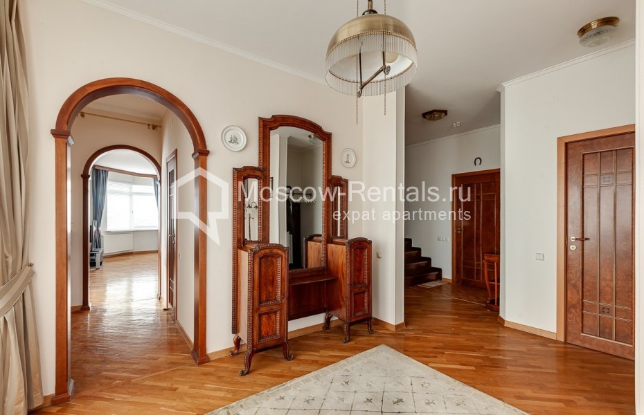 Photo #7 4-room (3 BR) apartment for <a href="http://moscow-rentals.ru/en/articles/long-term-rent" target="_blank">a long-term</a> rent
 in Russia, Moscow, Gilyarovskogo str, 4К1