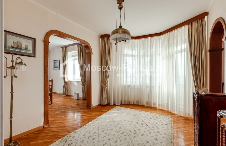 Photo #9 4-room (3 BR) apartment for <a href="http://moscow-rentals.ru/en/articles/long-term-rent" target="_blank">a long-term</a> rent
 in Russia, Moscow, Gilyarovskogo str, 4К1