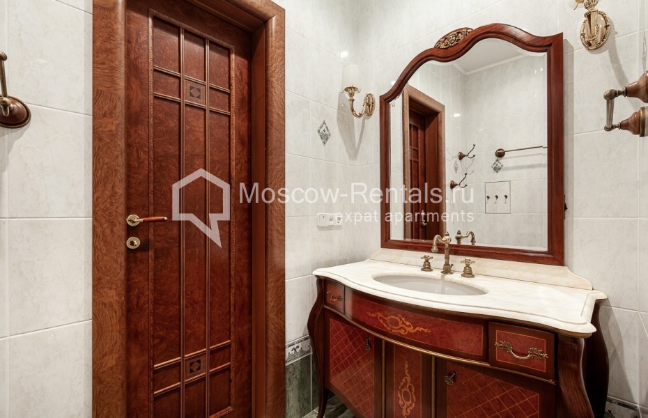 Photo #11 4-room (3 BR) apartment for <a href="http://moscow-rentals.ru/en/articles/long-term-rent" target="_blank">a long-term</a> rent
 in Russia, Moscow, Gilyarovskogo str, 4К1