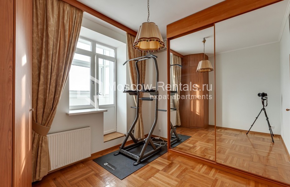 Photo #19 4-room (3 BR) apartment for <a href="http://moscow-rentals.ru/en/articles/long-term-rent" target="_blank">a long-term</a> rent
 in Russia, Moscow, Gilyarovskogo str, 4К1