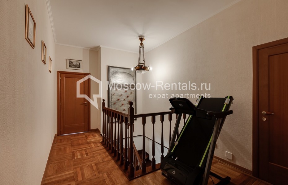 Photo #23 4-room (3 BR) apartment for <a href="http://moscow-rentals.ru/en/articles/long-term-rent" target="_blank">a long-term</a> rent
 in Russia, Moscow, Gilyarovskogo str, 4К1