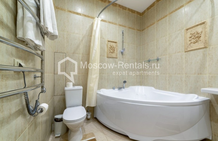Photo #20 3-room (2 BR) apartment for <a href="http://moscow-rentals.ru/en/articles/long-term-rent" target="_blank">a long-term</a> rent
 in Russia, Moscow, Stoleshnikov lane, 9С3