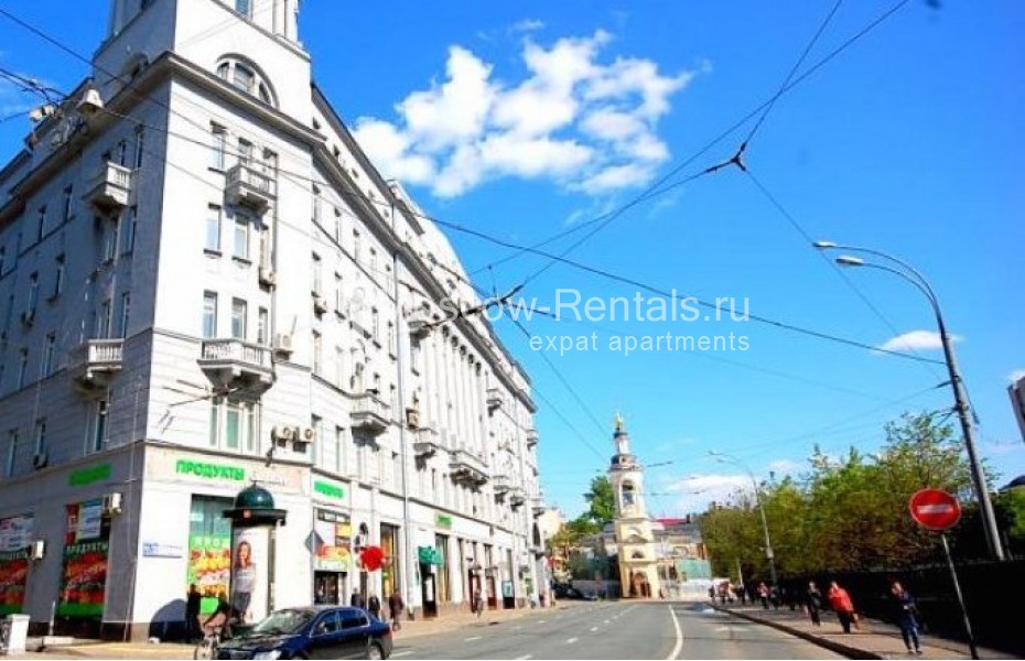 Photo #11 3-room (2 BR) apartment for <a href="http://moscow-rentals.ru/en/articles/long-term-rent" target="_blank">a long-term</a> rent
 in Russia, Moscow, Solyanka str, 1/2С2