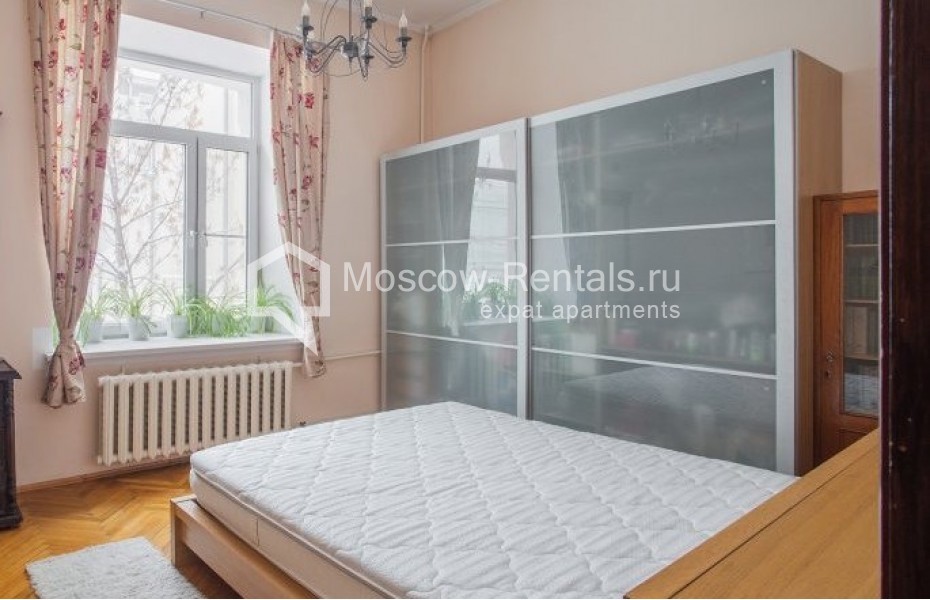 Photo #6 4-room (3 BR) apartment for <a href="http://moscow-rentals.ru/en/articles/long-term-rent" target="_blank">a long-term</a> rent
 in Russia, Moscow, Pokrovka str, 44