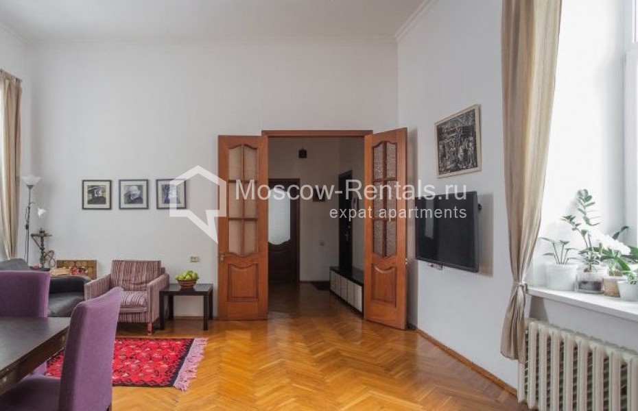 Photo #3 4-room (3 BR) apartment for <a href="http://moscow-rentals.ru/en/articles/long-term-rent" target="_blank">a long-term</a> rent
 in Russia, Moscow, Pokrovka str, 44