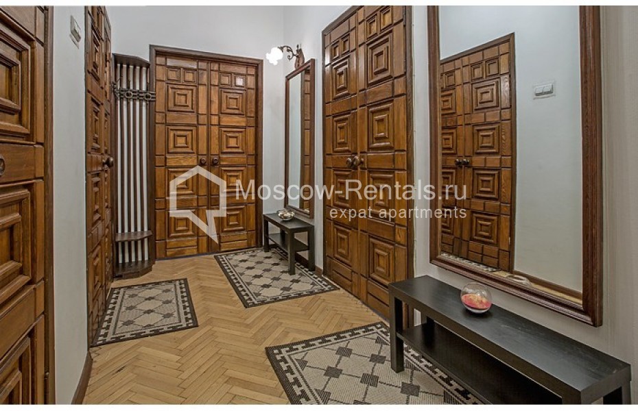 Photo #16 4-room (3 BR) apartment for <a href="http://moscow-rentals.ru/en/articles/long-term-rent" target="_blank">a long-term</a> rent
 in Russia, Moscow, Tverskaya str, 9