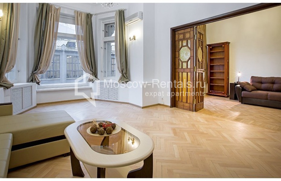 Photo #1 4-room (3 BR) apartment for <a href="http://moscow-rentals.ru/en/articles/long-term-rent" target="_blank">a long-term</a> rent
 in Russia, Moscow, Tverskaya str, 9