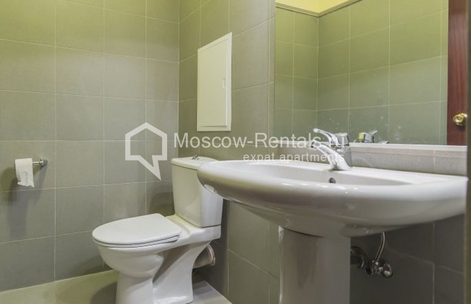 Photo #12 4-room (3 BR) apartment for <a href="http://moscow-rentals.ru/en/articles/long-term-rent" target="_blank">a long-term</a> rent
 in Russia, Moscow, Romanov lane, 3С7