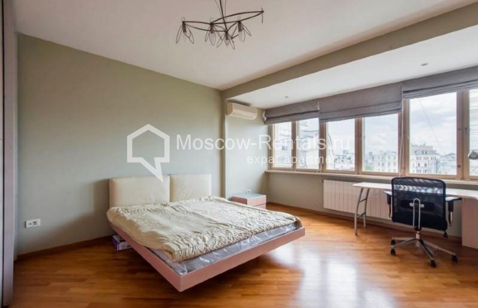 Photo #9 3-room (2 BR) apartment for <a href="http://moscow-rentals.ru/en/articles/long-term-rent" target="_blank">a long-term</a> rent
 in Russia, Moscow, Prechistenka str, 30/2