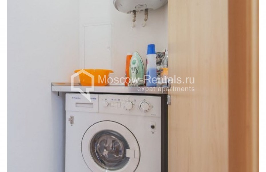 Photo #14 3-room (2 BR) apartment for <a href="http://moscow-rentals.ru/en/articles/long-term-rent" target="_blank">a long-term</a> rent
 in Russia, Moscow, Denezhnyi lane, 22