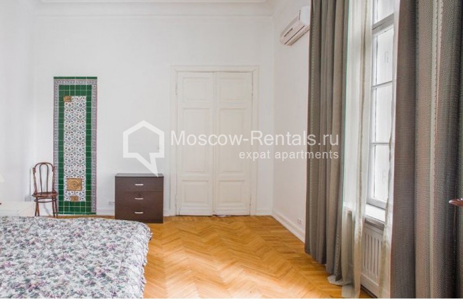 Photo #8 4-room (3 BR) apartment for <a href="http://moscow-rentals.ru/en/articles/long-term-rent" target="_blank">a long-term</a> rent
 in Russia, Moscow, Starosadskyi lane, 7/10С7