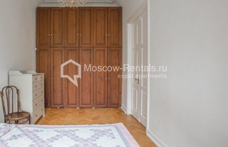 Photo #6 4-room (3 BR) apartment for <a href="http://moscow-rentals.ru/en/articles/long-term-rent" target="_blank">a long-term</a> rent
 in Russia, Moscow, Starosadskyi lane, 7/10С7