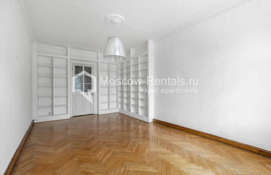 Photo #8 4-room (3 BR) apartment for <a href="http://moscow-rentals.ru/en/articles/long-term-rent" target="_blank">a long-term</a> rent
 in Russia, Moscow, Tverskaya str, 8К2