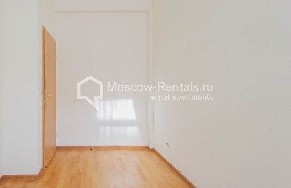 Photo #9 3-room (2 BR) apartment for <a href="http://moscow-rentals.ru/en/articles/long-term-rent" target="_blank">a long-term</a> rent
 in Russia, Moscow, Lukov lane, 4