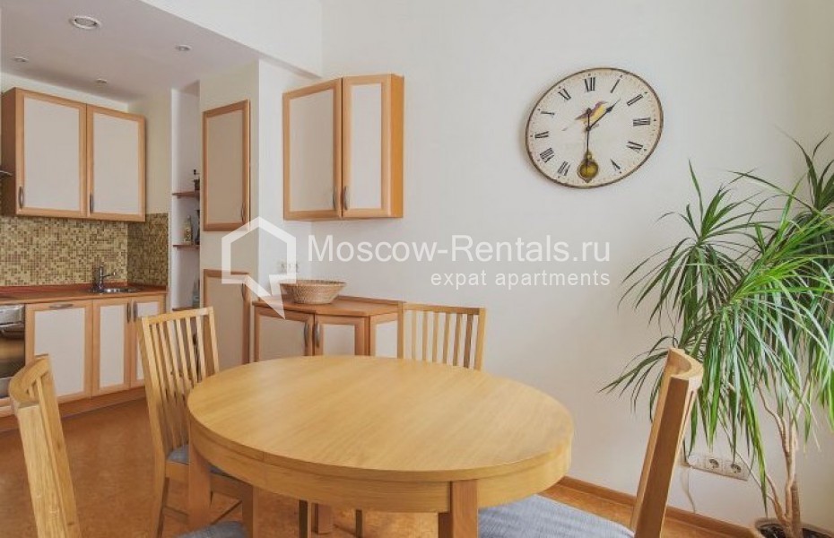 Photo #4 3-room (2 BR) apartment for <a href="http://moscow-rentals.ru/en/articles/long-term-rent" target="_blank">a long-term</a> rent
 in Russia, Moscow, Lukov lane, 4
