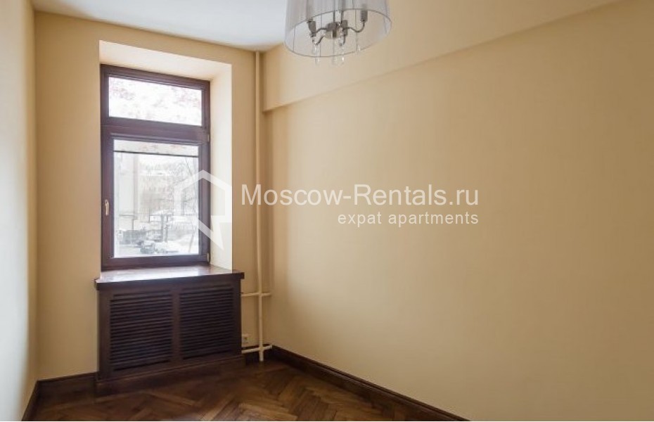 Photo #8 4-room (3 BR) apartment for <a href="http://moscow-rentals.ru/en/articles/long-term-rent" target="_blank">a long-term</a> rent
 in Russia, Moscow, Oruzheinyi lane, 25С1