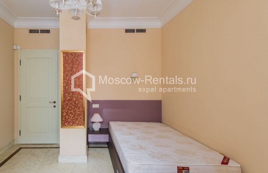 Photo #7 4-room (3 BR) apartment for <a href="http://moscow-rentals.ru/en/articles/long-term-rent" target="_blank">a long-term</a> rent
 in Russia, Moscow, Oruzheinyi lane, 25С1
