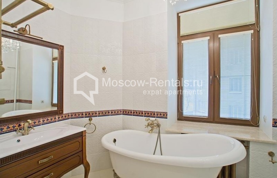 Photo #10 2-room (1 BR) apartment for <a href="http://moscow-rentals.ru/en/articles/long-term-rent" target="_blank">a long-term</a> rent
 in Russia, Moscow, Goncharnaya str, 3С3