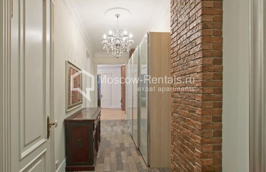 Photo #1 2-room (1 BR) apartment for <a href="http://moscow-rentals.ru/en/articles/long-term-rent" target="_blank">a long-term</a> rent
 in Russia, Moscow, Goncharnaya str, 3С3
