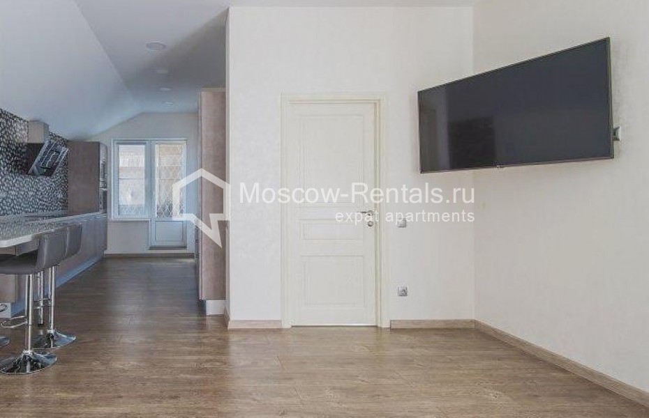 Photo #6 3-room (2 BR) apartment for <a href="http://moscow-rentals.ru/en/articles/long-term-rent" target="_blank">a long-term</a> rent
 in Russia, Moscow, Arbat str, 15/43