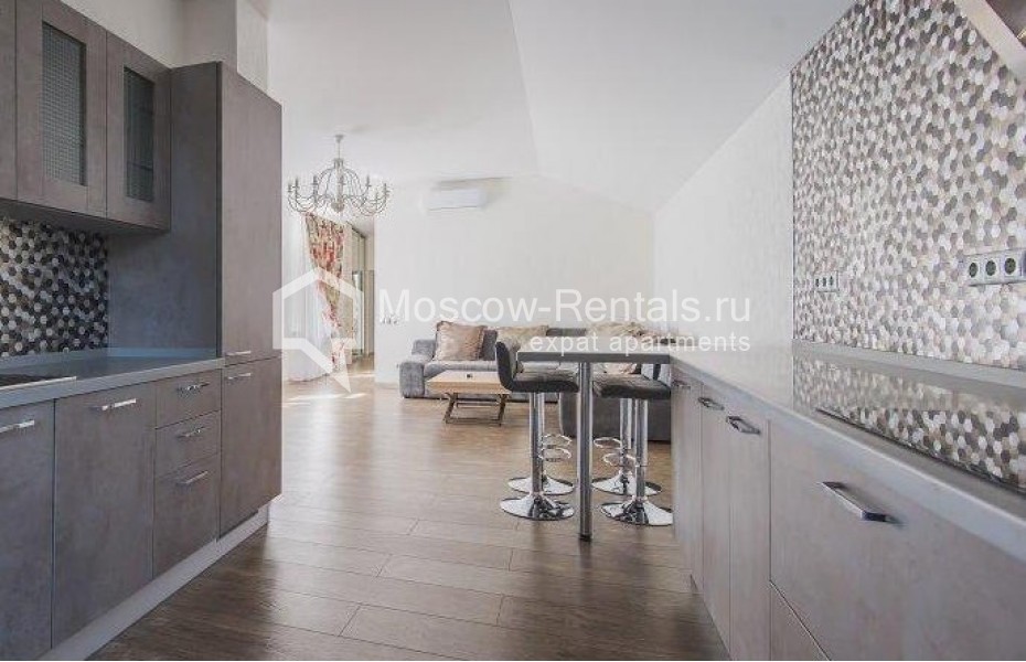 Photo #1 3-room (2 BR) apartment for <a href="http://moscow-rentals.ru/en/articles/long-term-rent" target="_blank">a long-term</a> rent
 in Russia, Moscow, Arbat str, 15/43