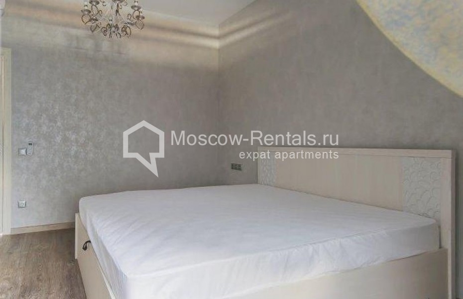 Photo #8 3-room (2 BR) apartment for <a href="http://moscow-rentals.ru/en/articles/long-term-rent" target="_blank">a long-term</a> rent
 in Russia, Moscow, Arbat str, 15/43