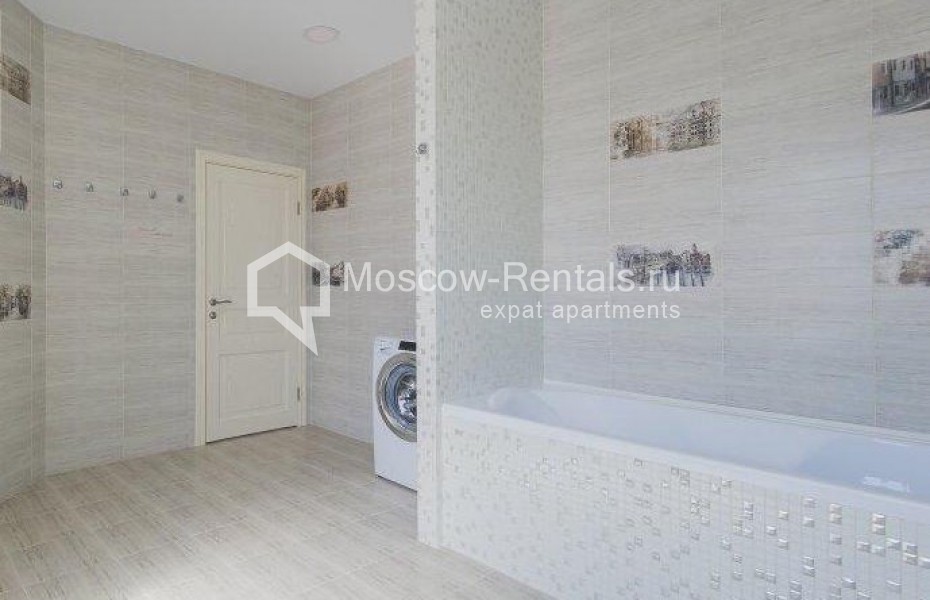 Photo #13 3-room (2 BR) apartment for <a href="http://moscow-rentals.ru/en/articles/long-term-rent" target="_blank">a long-term</a> rent
 in Russia, Moscow, Arbat str, 15/43