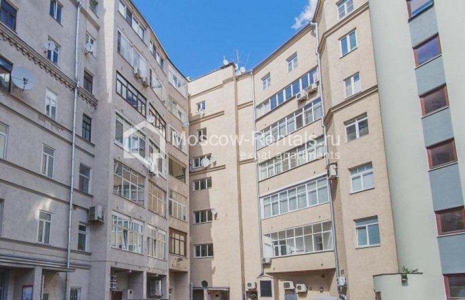Photo #17 3-room (2 BR) apartment for <a href="http://moscow-rentals.ru/en/articles/long-term-rent" target="_blank">a long-term</a> rent
 in Russia, Moscow, Arbat str, 15/43