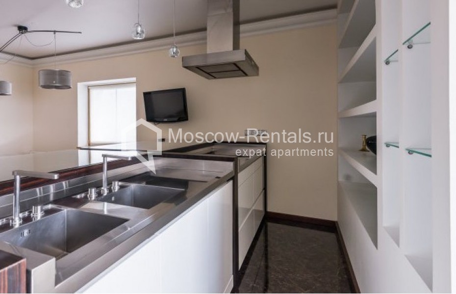 Photo #7 4-room (3 BR) apartment for <a href="http://moscow-rentals.ru/en/articles/long-term-rent" target="_blank">a long-term</a> rent
 in Russia, Moscow, Khoroshevskoe shosse, 16к1