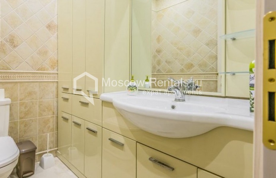 Photo #10 4-room (3 BR) apartment for <a href="http://moscow-rentals.ru/en/articles/long-term-rent" target="_blank">a long-term</a> rent
 in Russia, Moscow, Gruzinskaya str, 69