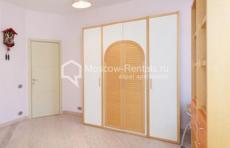Photo #9 4-room (3 BR) apartment for <a href="http://moscow-rentals.ru/en/articles/long-term-rent" target="_blank">a long-term</a> rent
 in Russia, Moscow, Akademika Tupoleva emb, 15