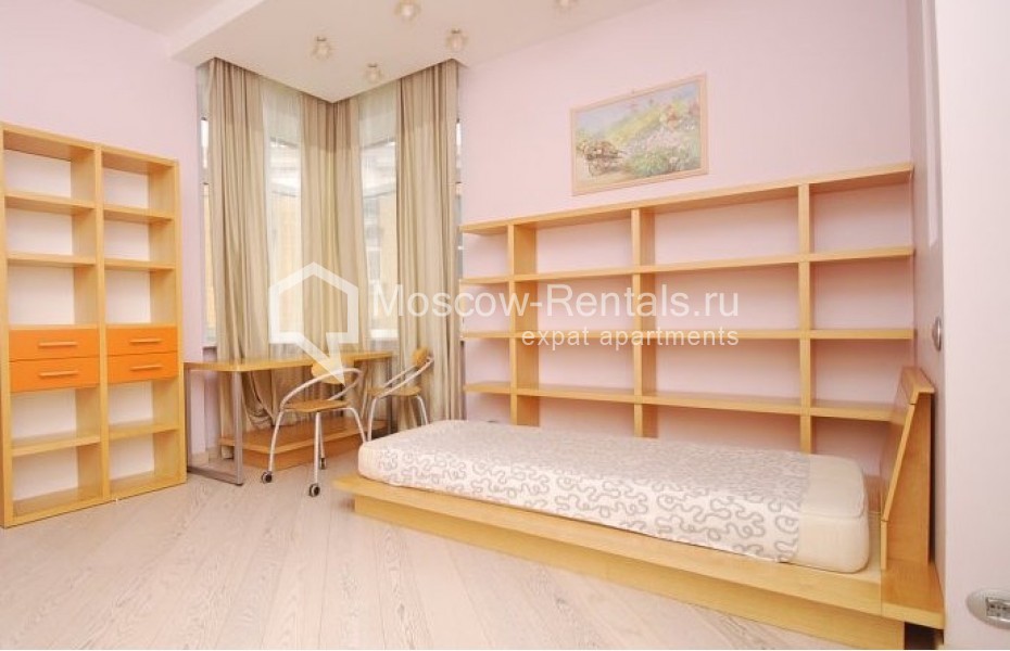 Photo #8 4-room (3 BR) apartment for <a href="http://moscow-rentals.ru/en/articles/long-term-rent" target="_blank">a long-term</a> rent
 in Russia, Moscow, Akademika Tupoleva emb, 15