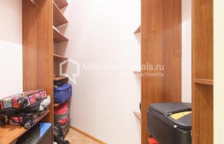 Photo #16 4-room (3 BR) apartment for <a href="http://moscow-rentals.ru/en/articles/long-term-rent" target="_blank">a long-term</a> rent
 in Russia, Moscow, Akademika Tupoleva emb, 15