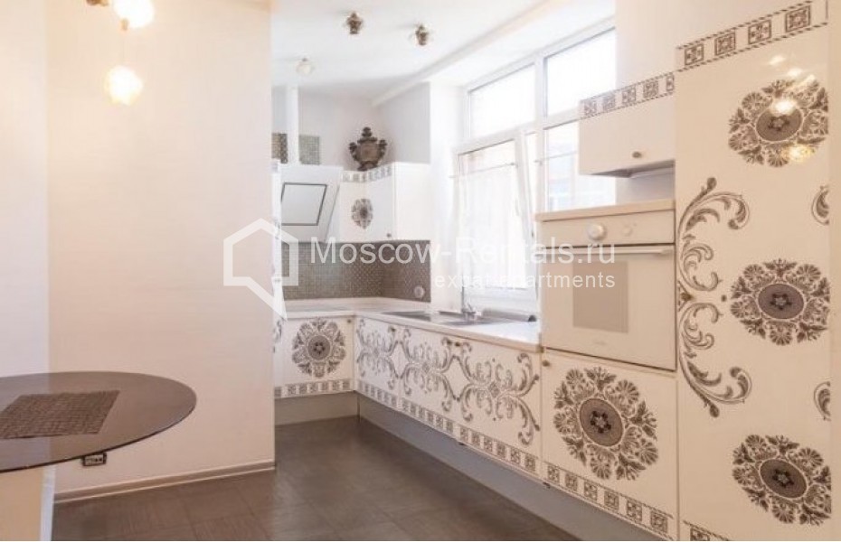 Photo #3 4-room (3 BR) apartment for <a href="http://moscow-rentals.ru/en/articles/long-term-rent" target="_blank">a long-term</a> rent
 in Russia, Moscow, Akademika Tupoleva emb, 15