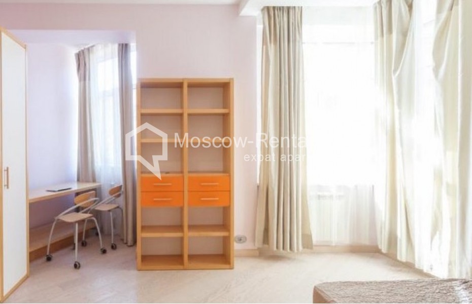 Photo #11 4-room (3 BR) apartment for <a href="http://moscow-rentals.ru/en/articles/long-term-rent" target="_blank">a long-term</a> rent
 in Russia, Moscow, Akademika Tupoleva emb, 15
