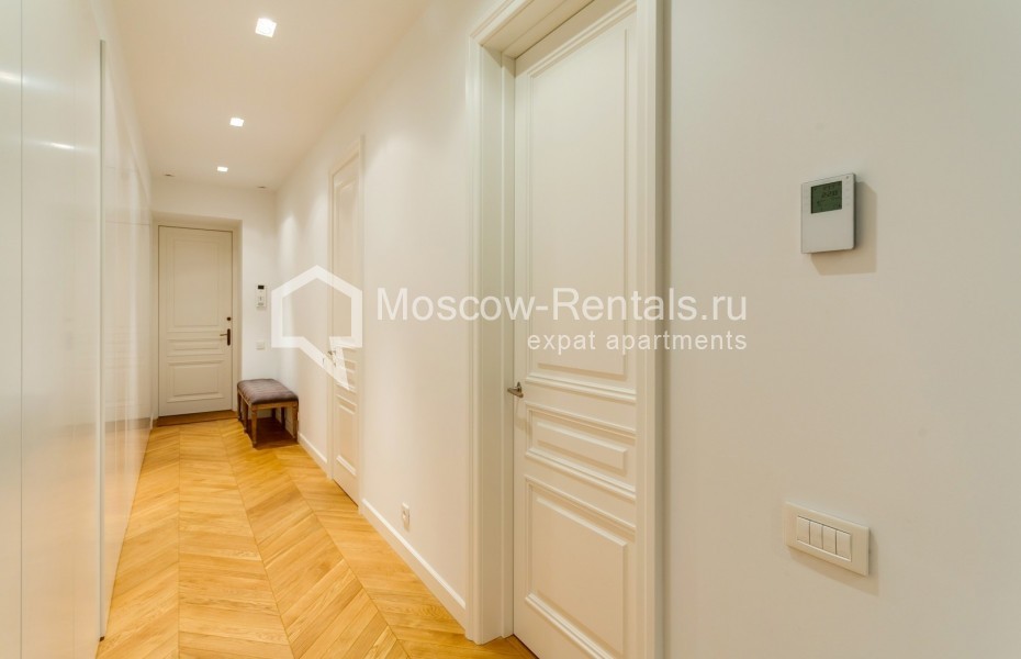 Photo #17 3-room (2 BR) apartment for <a href="http://moscow-rentals.ru/en/articles/long-term-rent" target="_blank">a long-term</a> rent
 in Russia, Moscow, Nikolskaya str, 10/2С2б