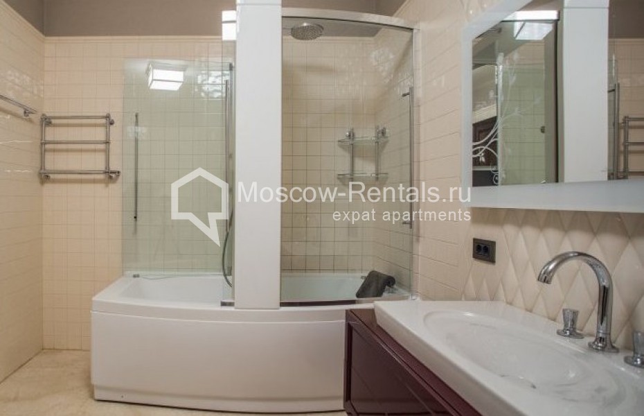 Photo #11 3-room (2 BR) apartment for <a href="http://moscow-rentals.ru/en/articles/long-term-rent" target="_blank">a long-term</a> rent
 in Russia, Moscow, Khlynivskyi tupik, 4