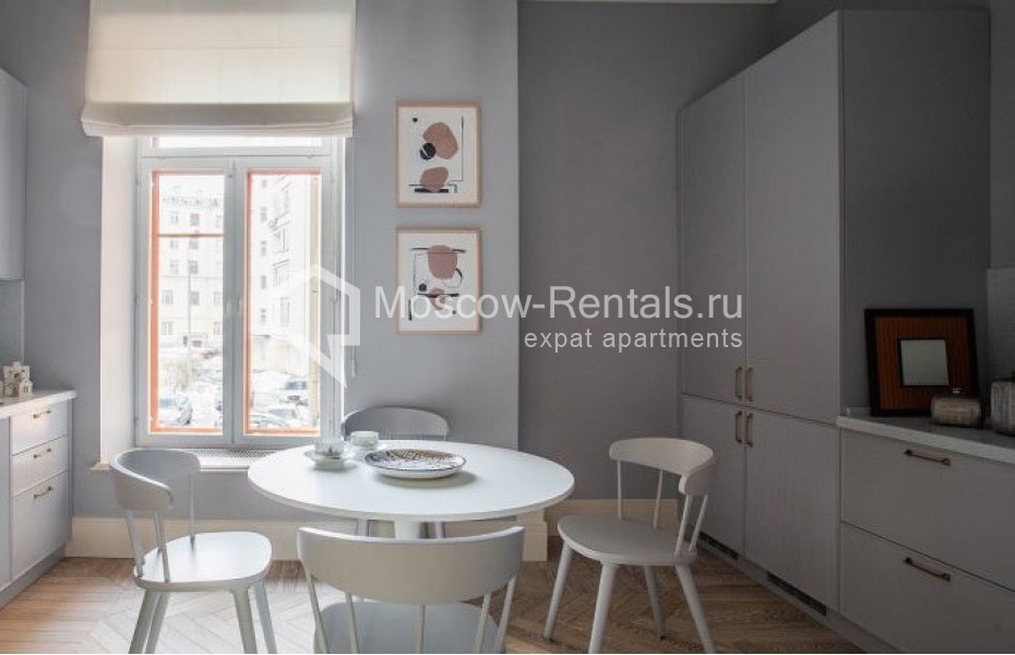 Photo #5 4-room (3 BR) apartment for <a href="http://moscow-rentals.ru/en/articles/long-term-rent" target="_blank">a long-term</a> rent
 in Russia, Moscow, Prechistenka str, 10/2С2б