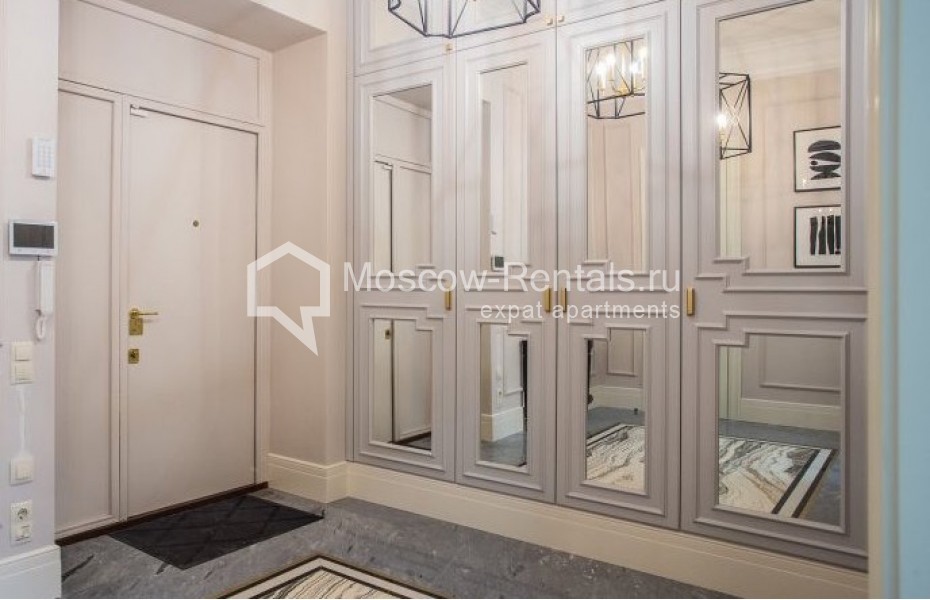 Photo #17 4-room (3 BR) apartment for <a href="http://moscow-rentals.ru/en/articles/long-term-rent" target="_blank">a long-term</a> rent
 in Russia, Moscow, Prechistenka str, 10/2С2б