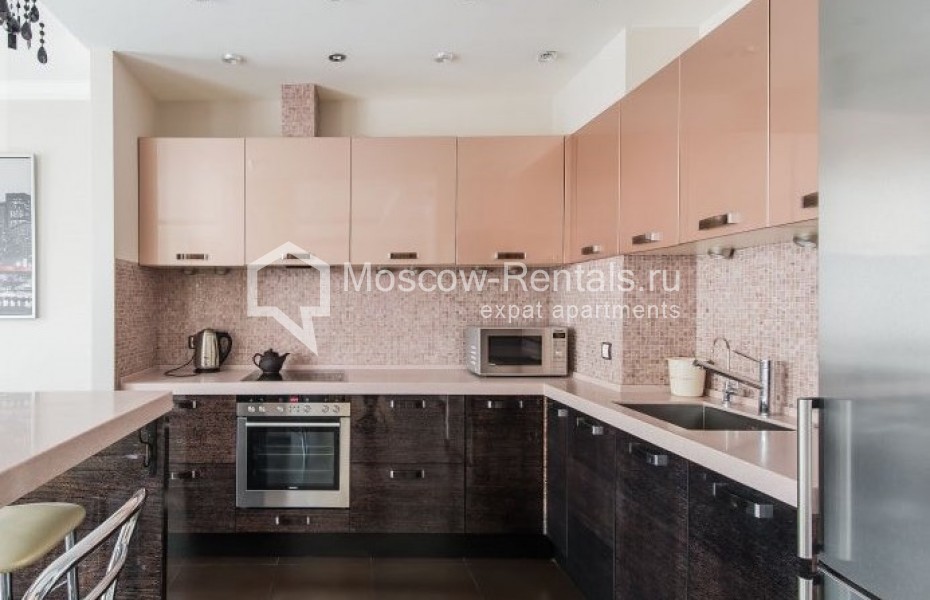 Photo #3 3-room (2 BR) apartment for <a href="http://moscow-rentals.ru/en/articles/long-term-rent" target="_blank">a long-term</a> rent
 in Russia, Moscow, B. Yakimanka str, 50