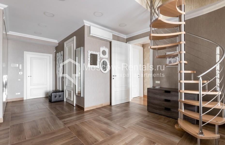 Photo #2 3-room (2 BR) apartment for <a href="http://moscow-rentals.ru/en/articles/long-term-rent" target="_blank">a long-term</a> rent
 in Russia, Moscow, B. Tishinskyi lane, 10С1