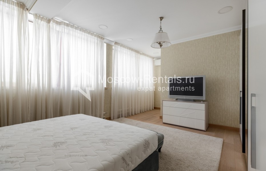 Photo #11 3-room (2 BR) apartment for <a href="http://moscow-rentals.ru/en/articles/long-term-rent" target="_blank">a long-term</a> rent
 in Russia, Moscow, B. Tishinskyi lane, 10С1