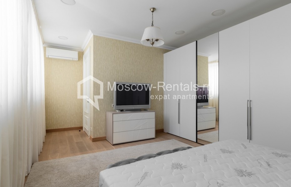 Photo #12 3-room (2 BR) apartment for <a href="http://moscow-rentals.ru/en/articles/long-term-rent" target="_blank">a long-term</a> rent
 in Russia, Moscow, B. Tishinskyi lane, 10С1