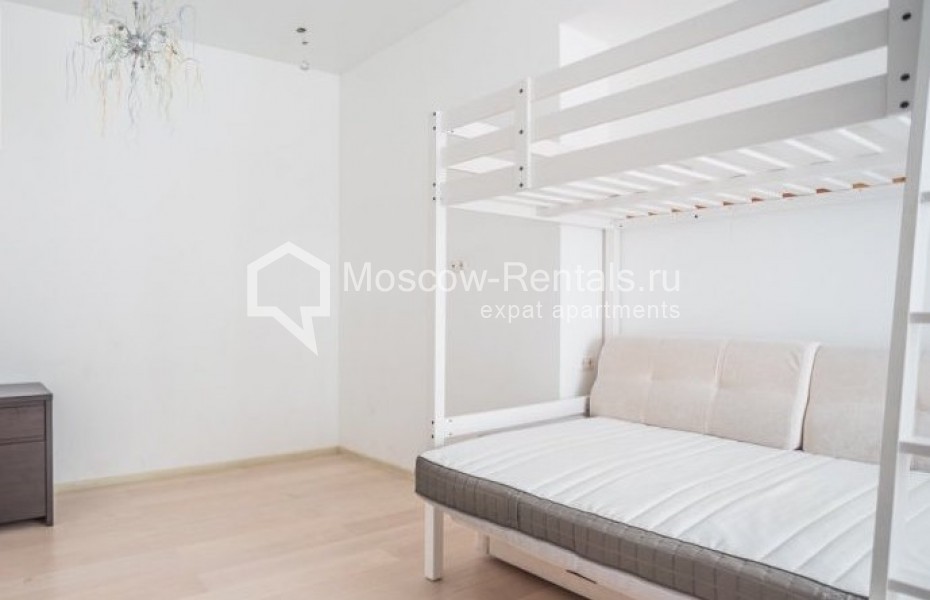 Photo #16 4-room (3 BR) apartment for <a href="http://moscow-rentals.ru/en/articles/long-term-rent" target="_blank">a long-term</a> rent
 in Russia, Moscow, B. Sergievskyi lane, 5
