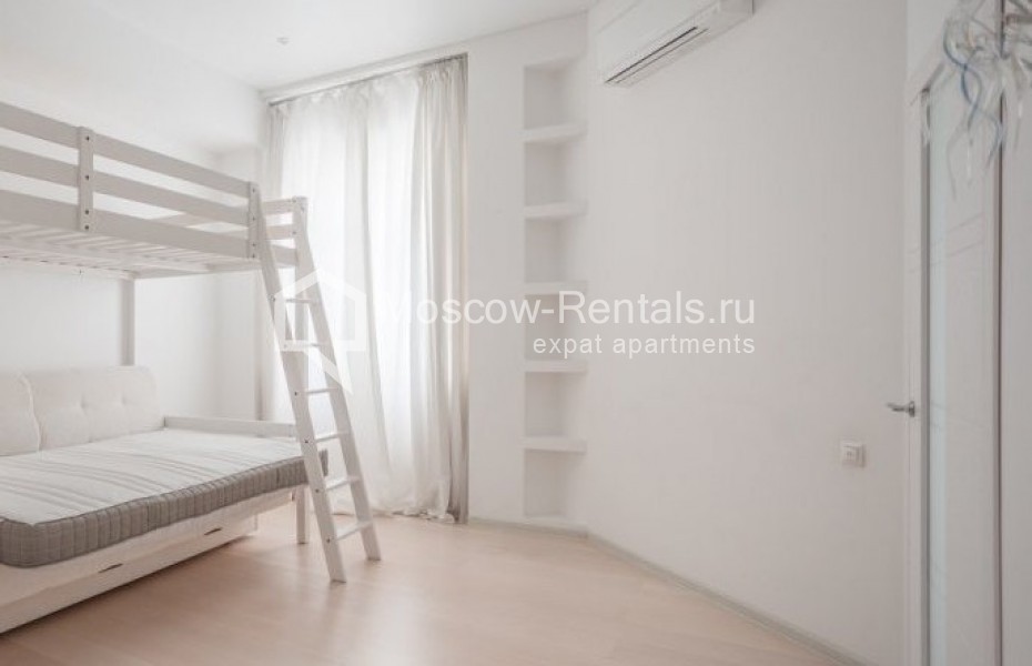 Photo #15 4-room (3 BR) apartment for <a href="http://moscow-rentals.ru/en/articles/long-term-rent" target="_blank">a long-term</a> rent
 in Russia, Moscow, B. Sergievskyi lane, 5