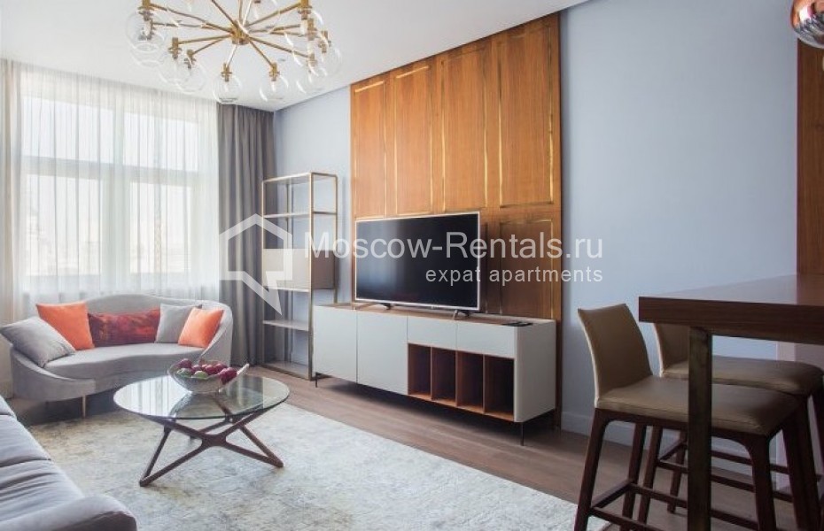 Photo #2 3-room (2 BR) apartment for <a href="http://moscow-rentals.ru/en/articles/long-term-rent" target="_blank">a long-term</a> rent
 in Russia, Moscow, New Arbat str, 32