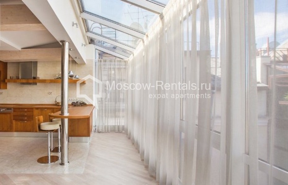 Photo #6 4-room (3 BR) apartment for <a href="http://moscow-rentals.ru/en/articles/long-term-rent" target="_blank">a long-term</a> rent
 in Russia, Moscow, Gusyatnikov lane, 13/3
