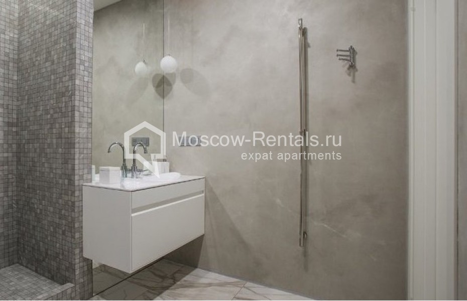 Photo #16 3-room (2 BR) apartment for <a href="http://moscow-rentals.ru/en/articles/long-term-rent" target="_blank">a long-term</a> rent
 in Russia, Moscow, B. Sadovaya str, 5к1